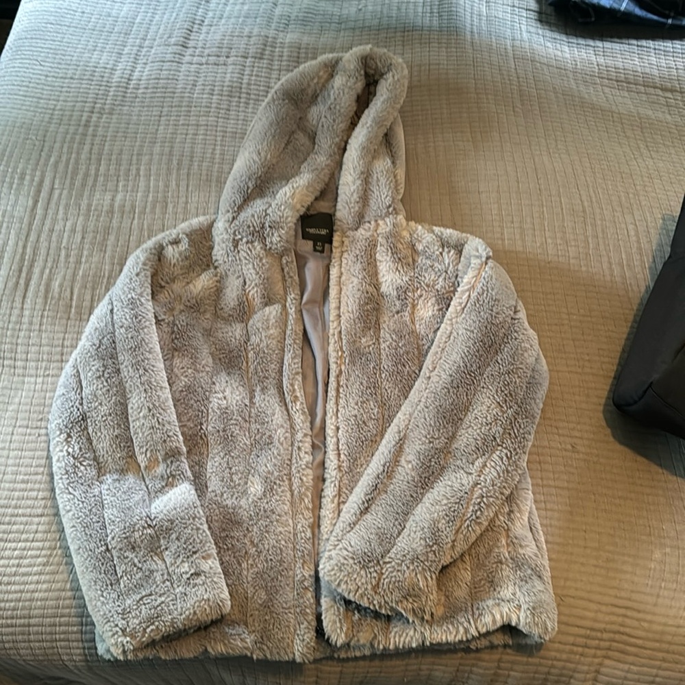 Vera Wang plush jacket